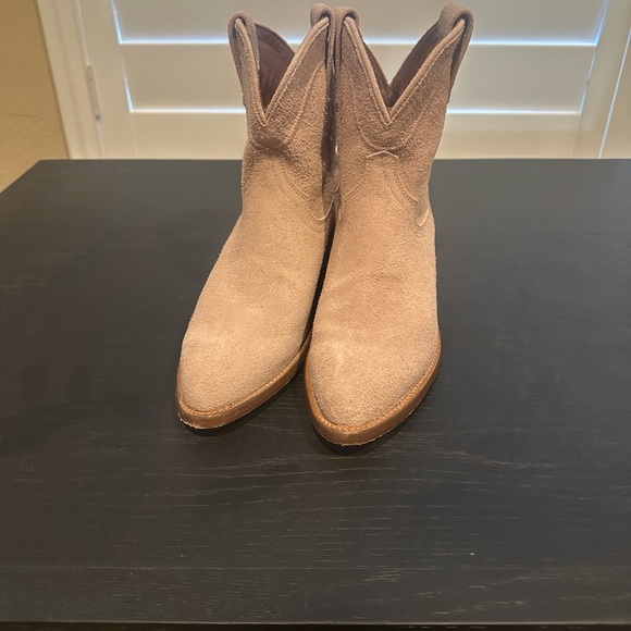 Tecovas Women's Lucy Ankle Boots in Rose Suede - Picture 9 of 10